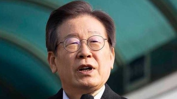 股票配资公司查询 马斯克：特朗普应该被弹劾